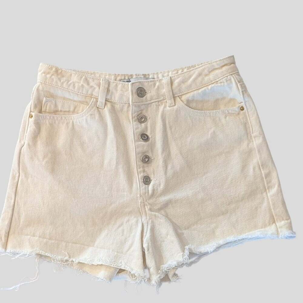 Zara White High Rise Denim Jean Shorts Size 4 Button Fly Raw Hem Resort Vacation